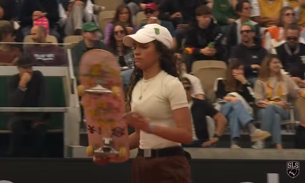 Rayssa Leal em Roland Garros — Foto: Reprodução