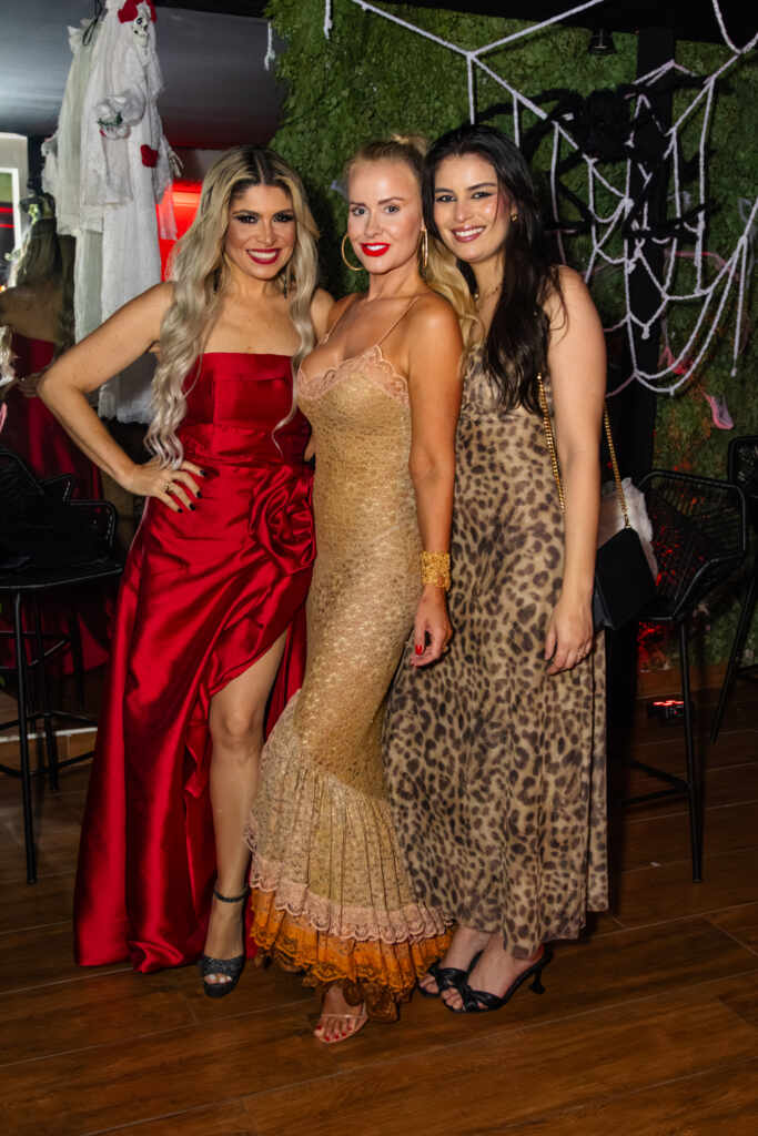 Adryana Ribeiro, Lola Melnyck - Foto Geovani Moreira