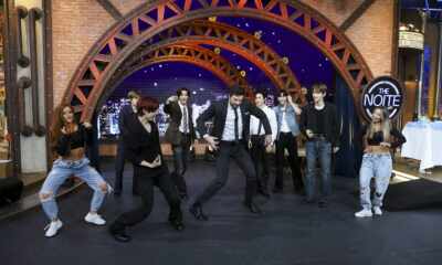 Grupo RIIZE no palco do The Noite - (Lourival Ribeiro/SBT)