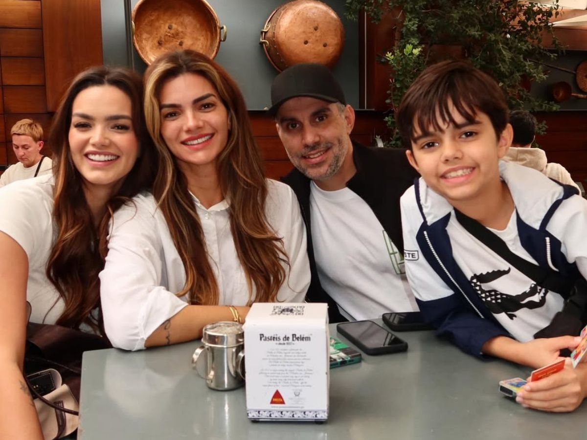 Mico Freitas e Kelly Key com a família (Reprodução: Instagram/@micofreitas)