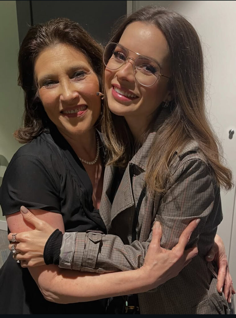 Beth Goularto e Sandy - Foto Reprodução Instagram bethgoulartoficial