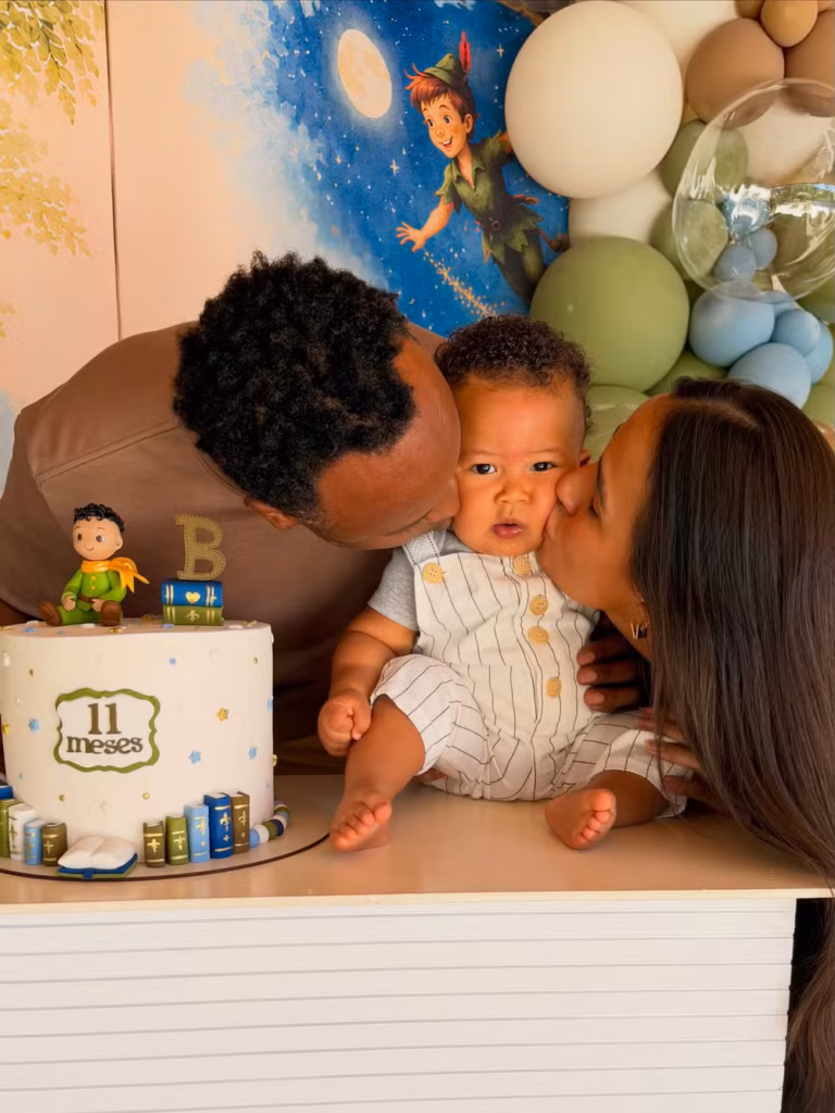 Thiaguinho, Bento e Carol Peixinho - Foto Instagram