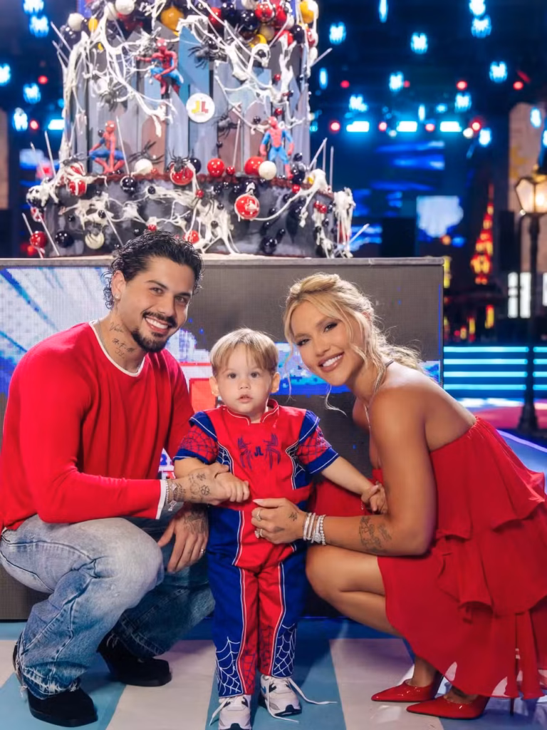 Zé Felipe e Virginia Fonseca comemoram 2 anos de José Leonardo — Foto- Reprodução:InstagramZé Felipe e Virginia Fonseca comemoram 2 anos de José Leonardo — Foto- Reprodução:Instagram