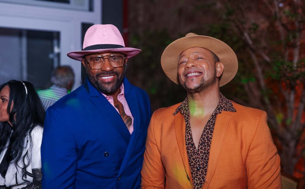 Claudinho (Negritude Jr) e o cantor Vagninho - Foto @geovani_amoreira