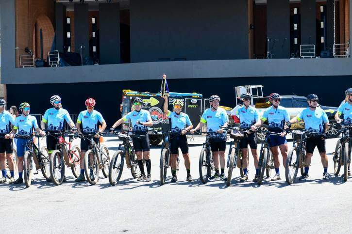 Cantor Daniel chega em Aparecida após percorrer mais de 300km de bicicleta (Foto- Kleber Augusto : Santuário Nacional)