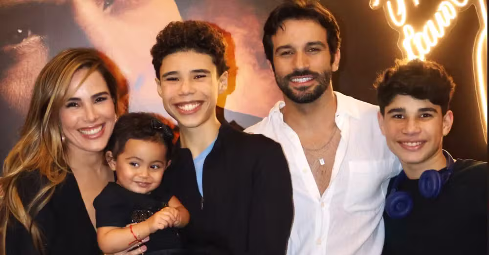 Wanessa posou para fotos com a sua irmã, Clara, o namorado, Bruno Bevan, os filhos João Marcus e João Francisco — Foto- Reprodução:Instagram